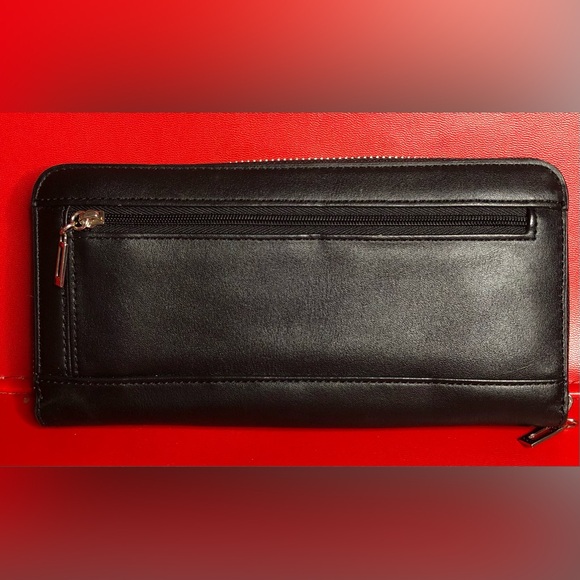 Guess Zip Around Accordion Wallet Black 8 x 4 x 1 - Picture 3 of 11
